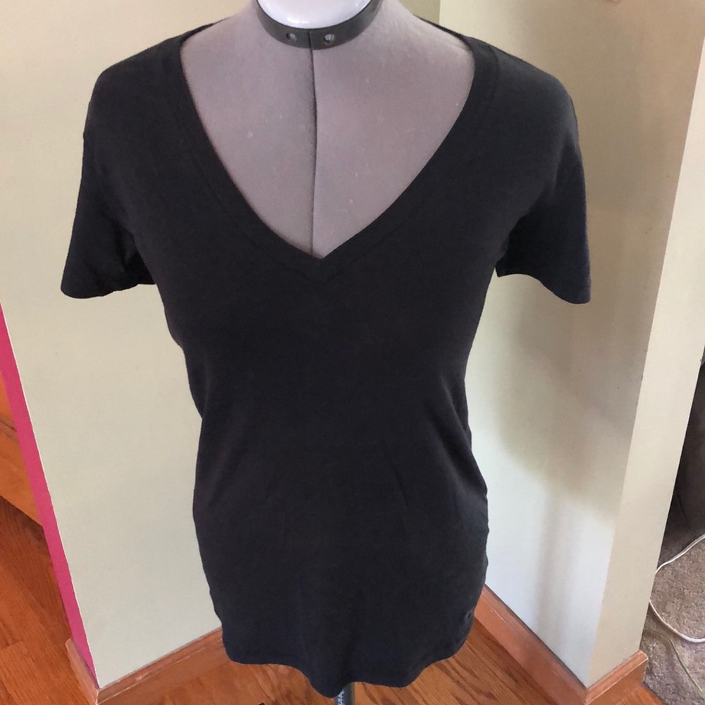 VS black T shirt